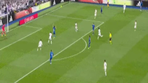 罗马诺曝与巴斯托尼同框：8000万欧标王，全球后卫身价顶尖